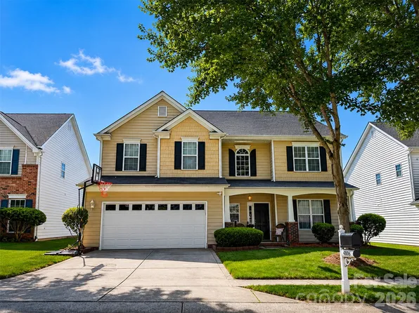 9806 Back Acre Dr, Charlotte, NC 28213