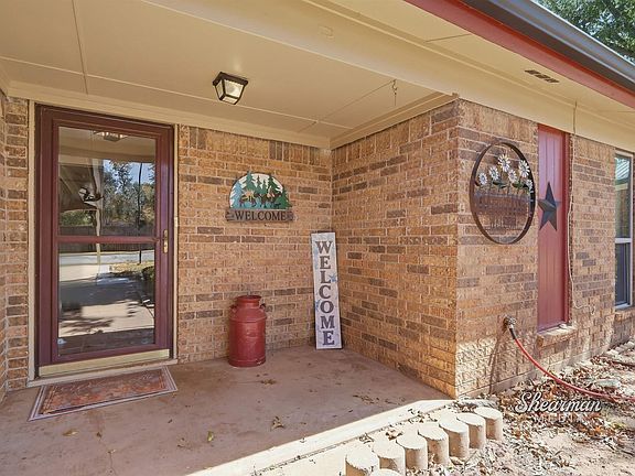4th image of 5507 Castle Dr