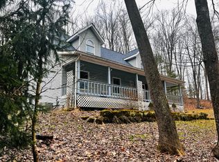 10089 Riley Chapel Rd, Howard, OH 43028