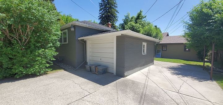 2nd image of 1612 2nd St W