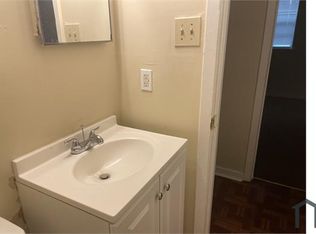 2364 Forest Glen Dr, Jackson, MS 39213