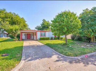 103 Bellaire Dr, Moore, OK 73160