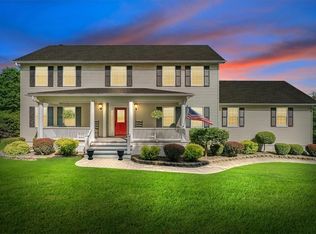22 Kimberly Dr, Campbell Hall, NY 10916