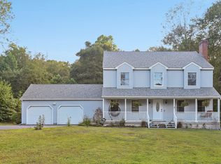43 Daisy Hill Rd, Oakdale, CT 06370
