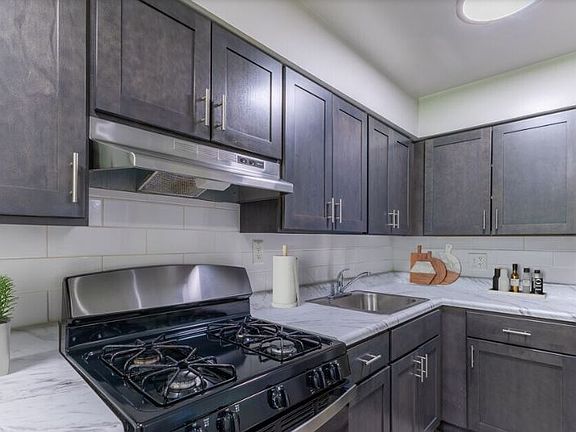 3rd image of 104 E Gibbsboro Rd