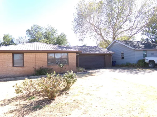 504 North Ave, Comanche, OK 73529