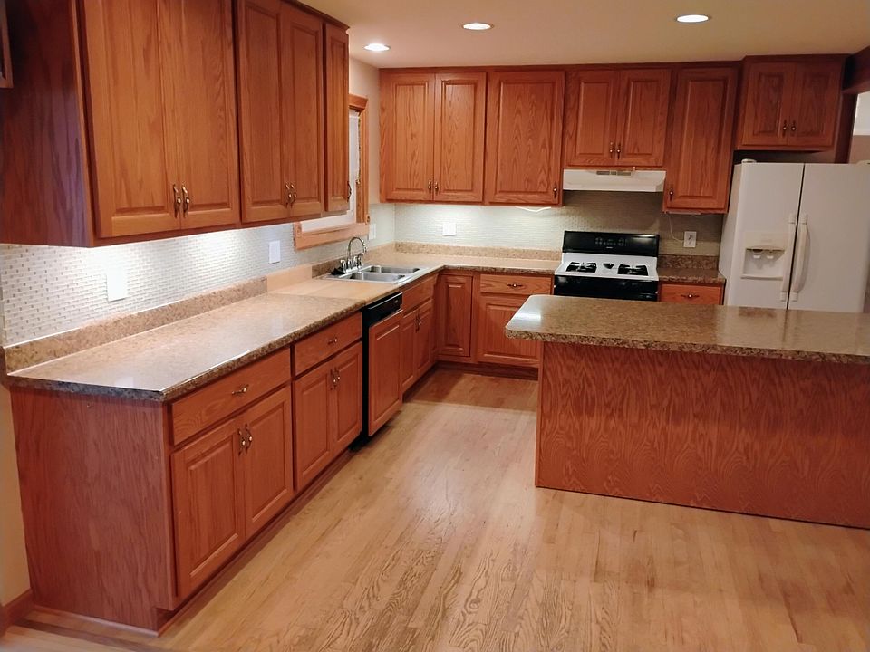 12415 Clinton River Rd, photo 11