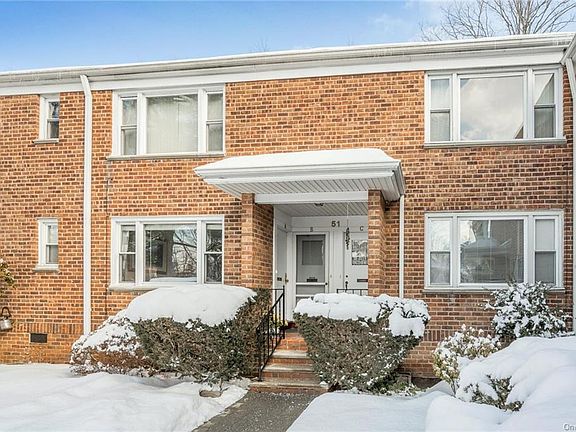 2nd image of 51 Carpentervenue #A