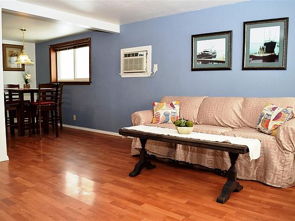 2nd image of 403 Rossell Ave