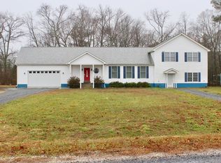 247 Harbor Dr, Reedville, VA 22539