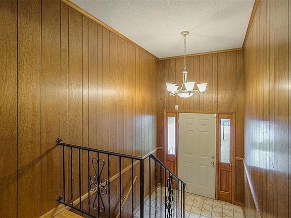 5th image of 7549 Greeley Ave