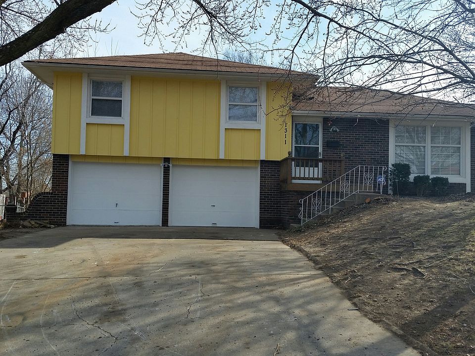 1st image of 1311 S 52nd St