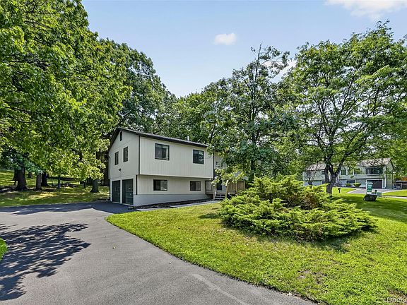 5th image of 22 Cambridge Circle