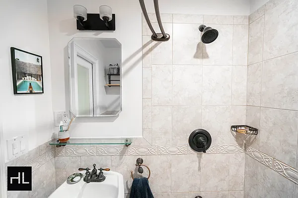 Rented by Highline Residential | media 20