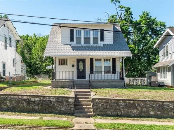 1906 Sacramento St, Saint Joseph, MO 64507