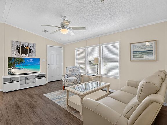 3rd image of 351 Nettles Boulevard