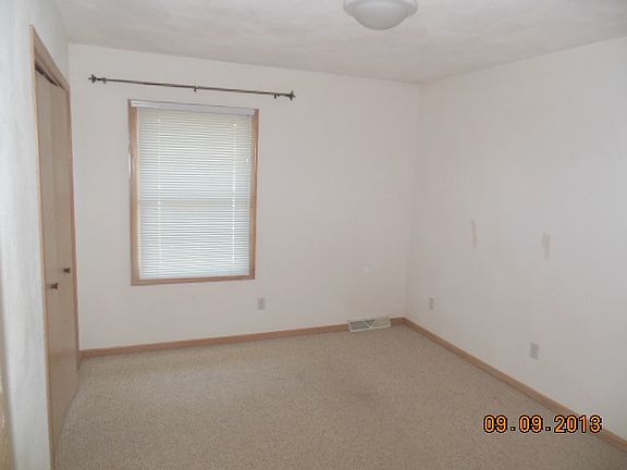 5th image of 2704 Cumberland Dr