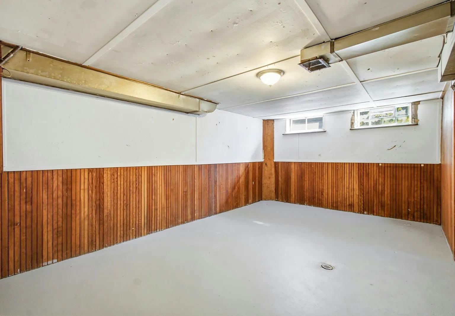 10517 Curtis Street — Photo 4