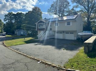 28 Kynor Ave, Stanhope, NJ 07874