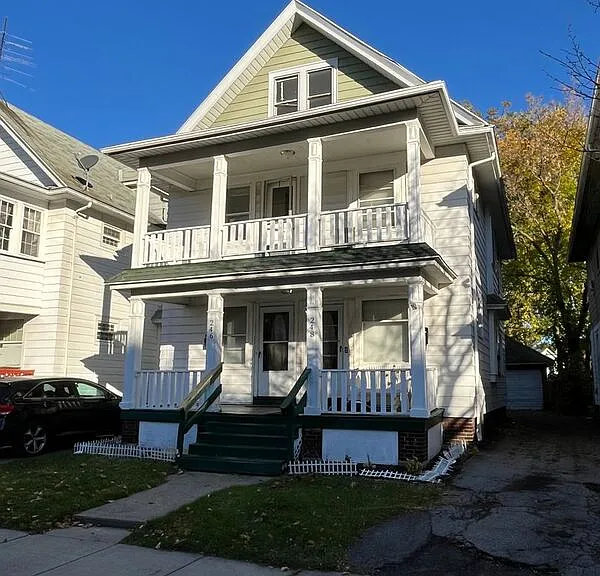 246-248 Weyl St #246 WEYL ST UP — Photo 1