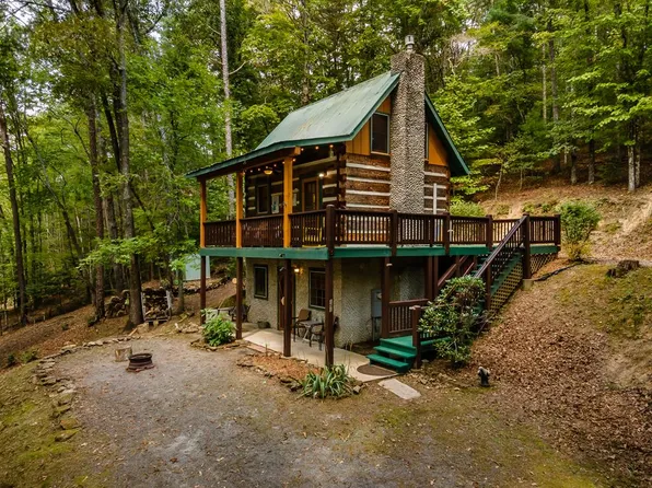 151 Pinewood Dr, Murphy, NC 28906