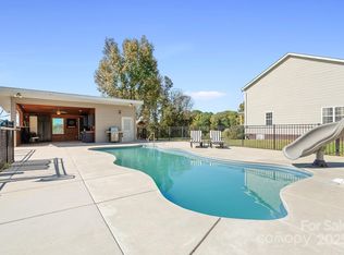 4658 Rocky Hollow Rd, Davidson, NC 28036