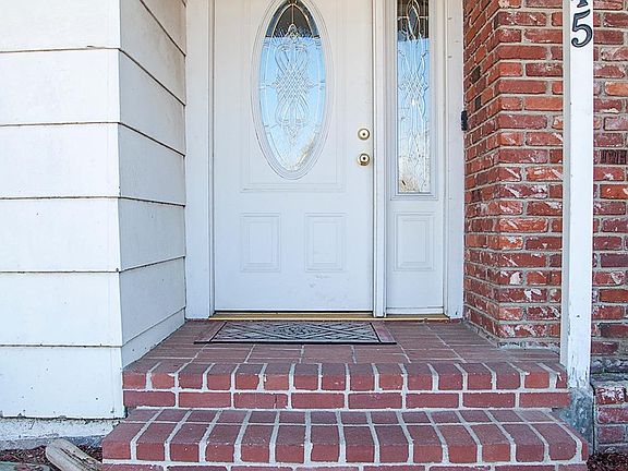 5th image of 2845 W Dartmouth Ave