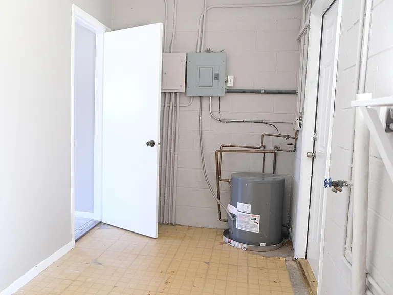 505 Bayberry Dr #1 — Photo 9