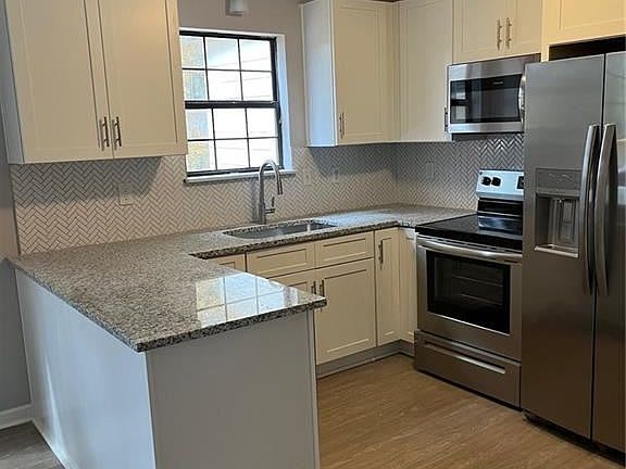 2nd image of 3031 Parkside Ct