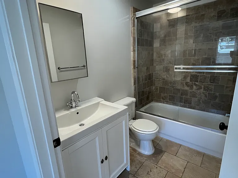 10943 Fruitland Dr #6 — Photo 9