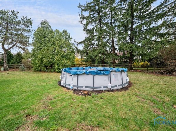 725 Grand Valley Dr, Maumee, OH 43537