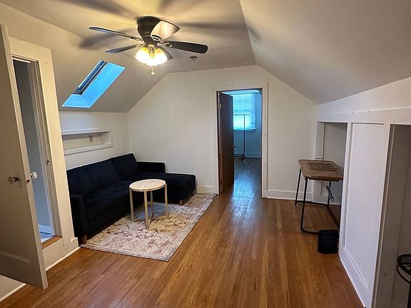 5th image of 417 Brightwood Ave