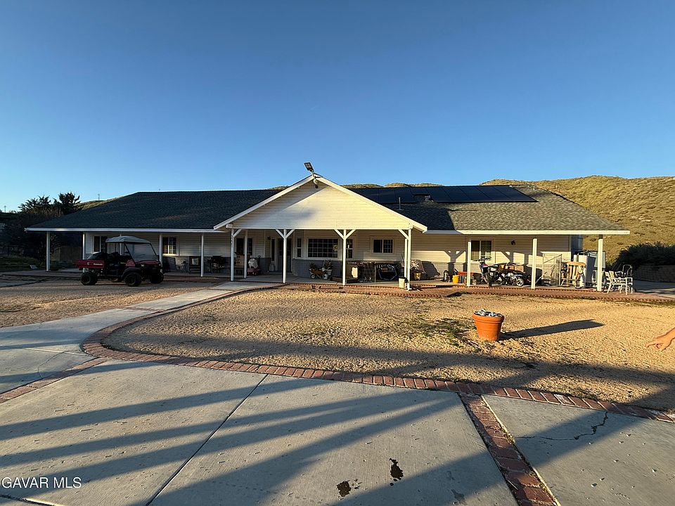 1st image of 6221 Elizabeth Lake Rd