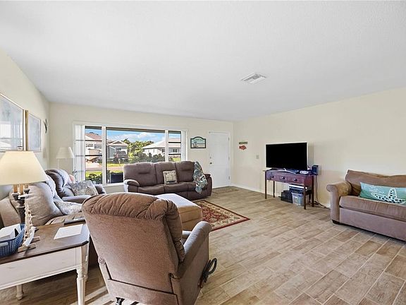 3rd image of 2655 LEAR ROAD