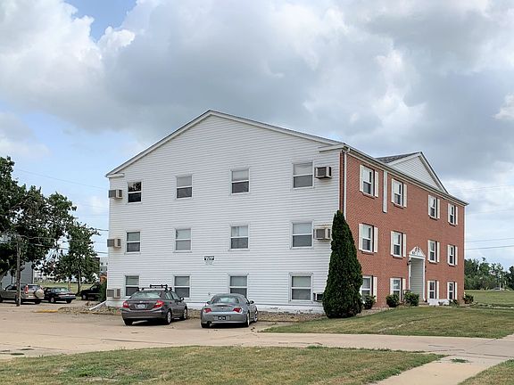 2nd image of 825 26th St #S2
