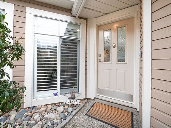 3rd image of 2500 152nd St #67