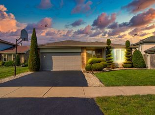 5107 W 114th St, Alsip, IL 60803