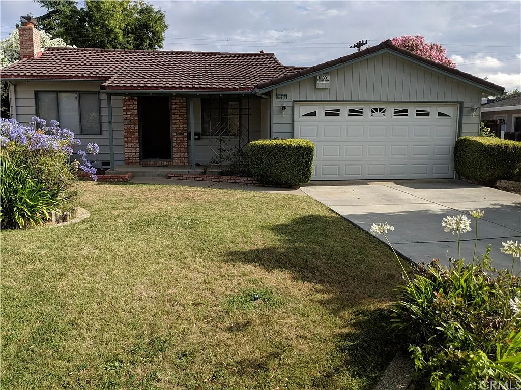7563 Squirewood Way photo 1