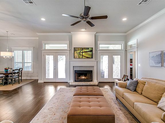 4th image of 1021 Charing Cross Dr