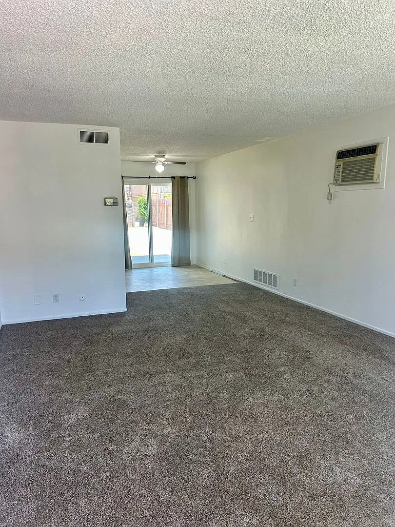 11587Celi — Photo 3
