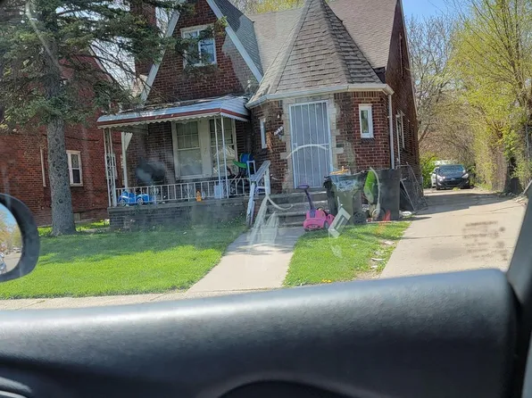 7335 Winthrop St, Detroit, MI 48228