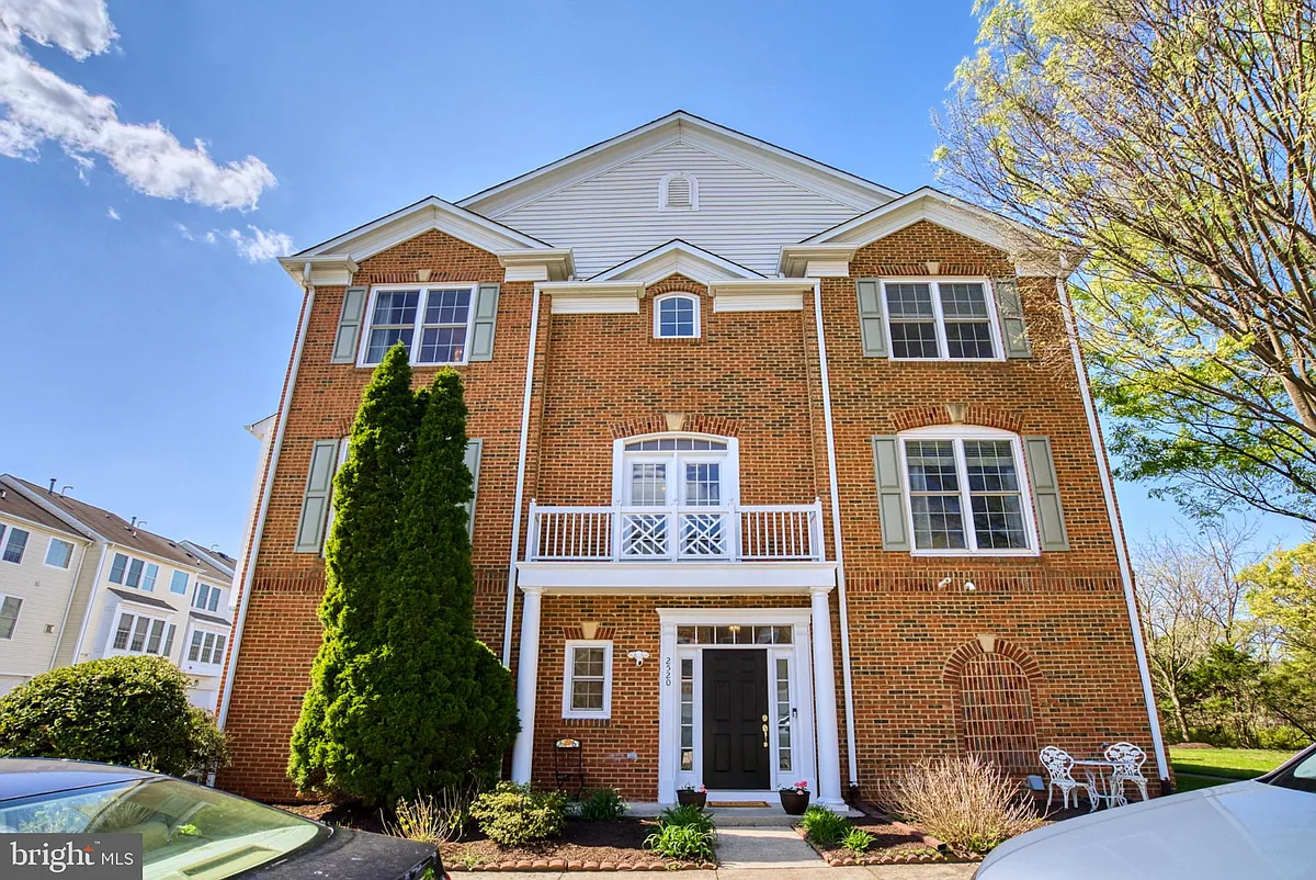 Building Photo - 2520 Walnut Leaf Ln