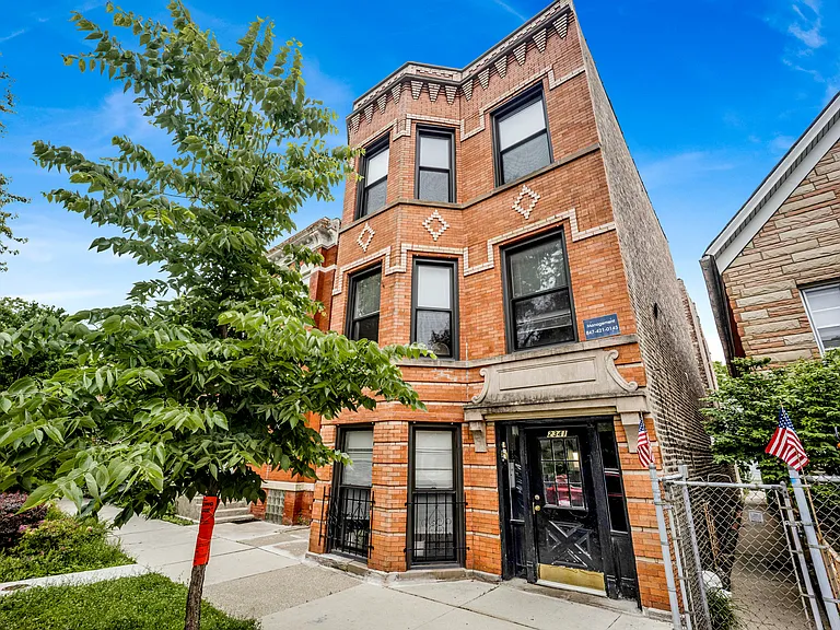 2341 W Charleston St #2F — Photo 17