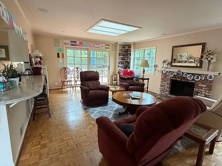 36 Augusta Ln — Photo 9