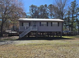 415 Locust Tree Ct, Gresham, SC 29546