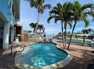 415 Palermo Cir, Fort Myers Beach, FL 33931