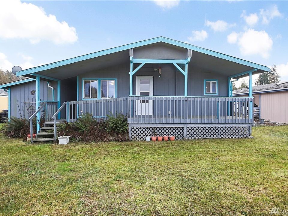 Great covered deck with ramp to carport and storage shed. Plenty of yard for the possibility to extend this deck out further?