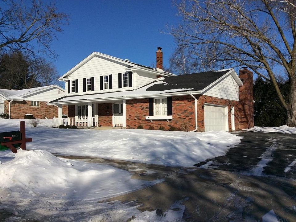 1st image of 11924 W Verona Ct
