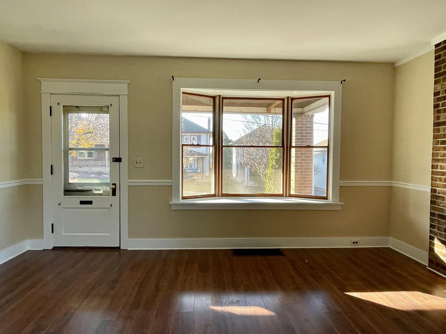 3 bed, 1292 sqft, $2,130 — Photo 4