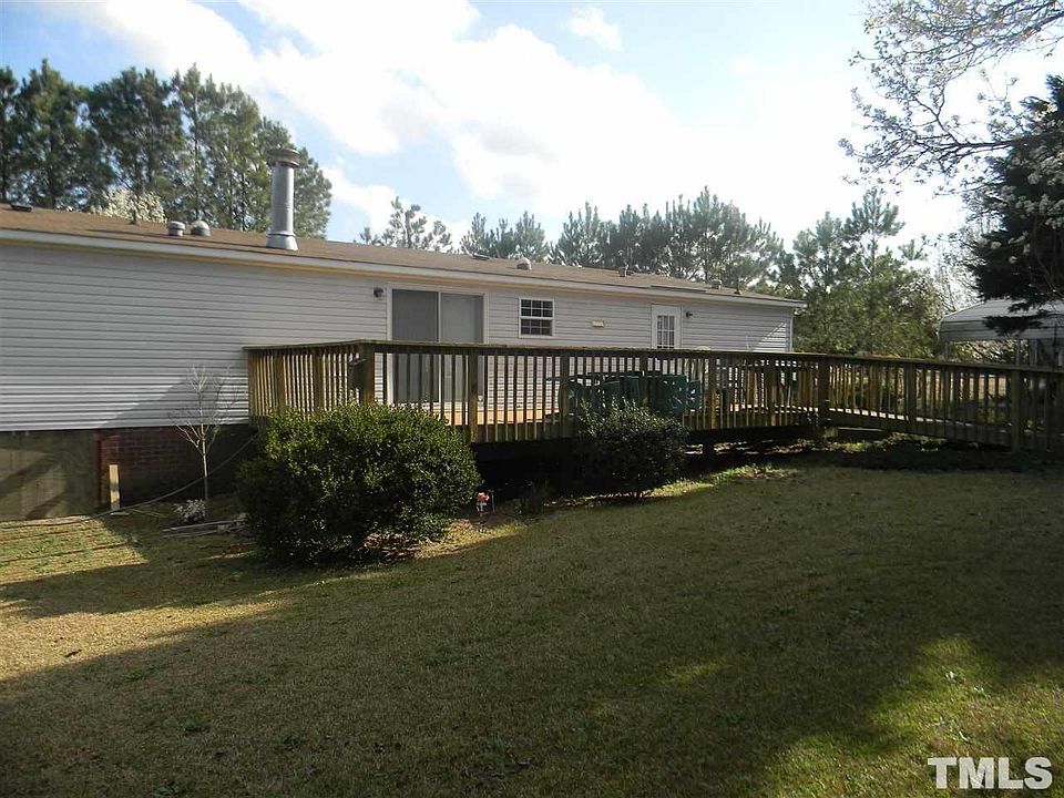 2nd image of 123 Cove Ln